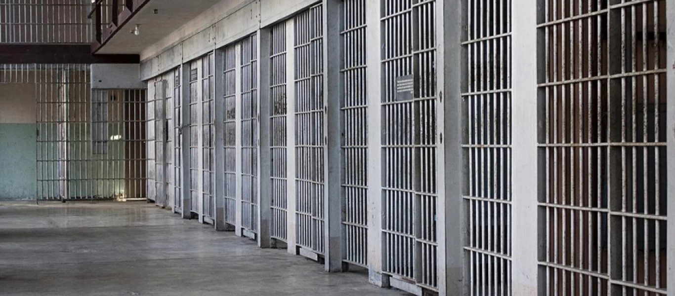 Έρευνα στις φυλακές Χανίων: Εντοπίστηκαν αυτοσχέδια μαχαίρια, ρόπαλα & σιδεροσωλήνες